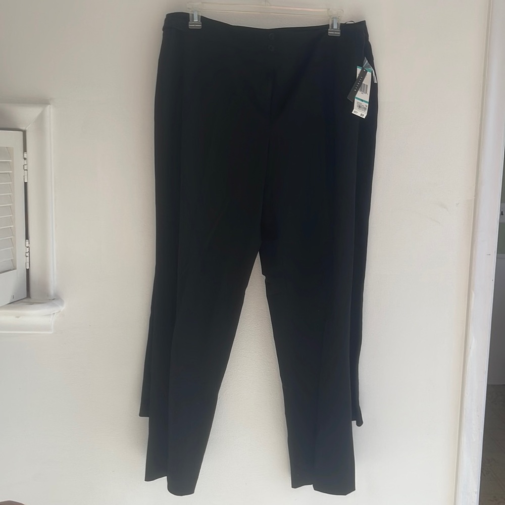 New with Tags. Women’s Black Stretch Pants. Sz16